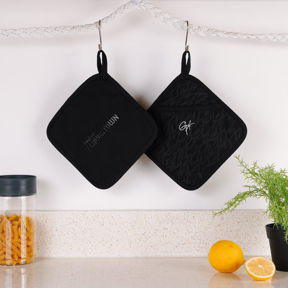 Flame Potholders: 2-Pack