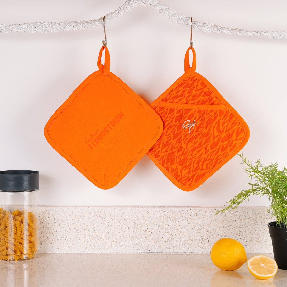 Flame Potholders: 2-Pack