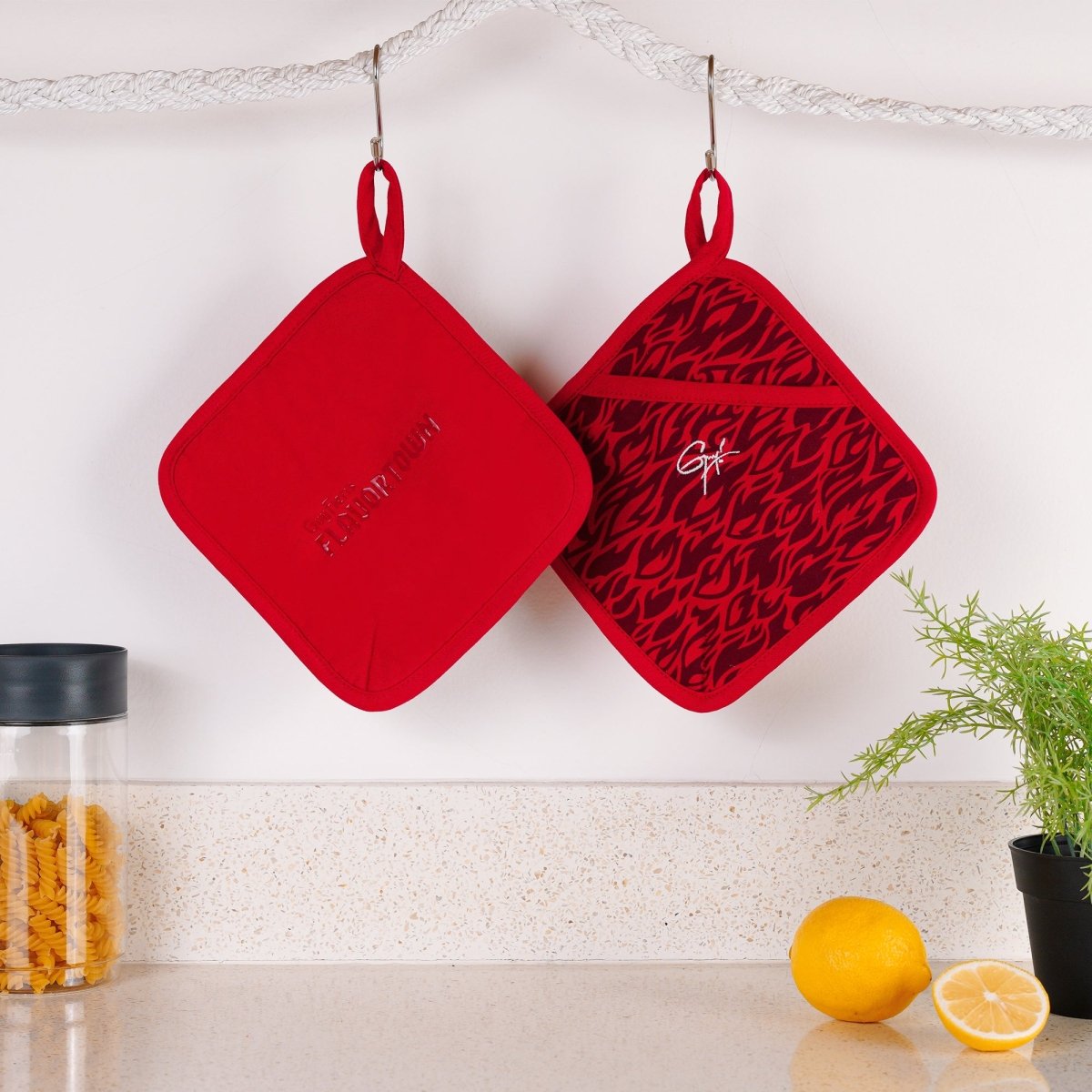 Flame Potholders: 2-Pack